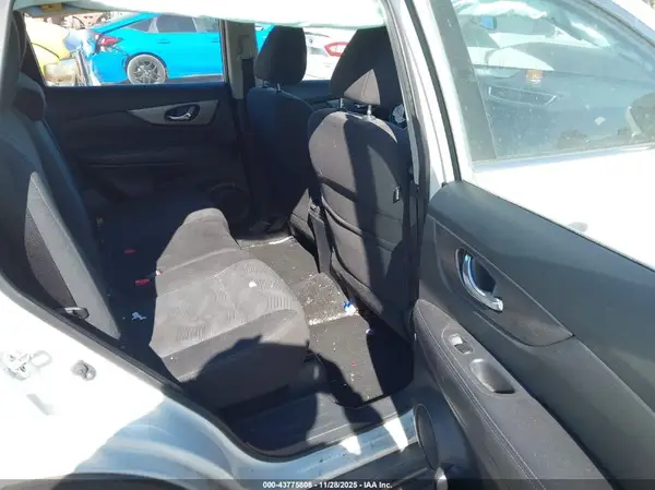 KNMAT2MV5GP613505 2016 NISSAN ROGUE - Image 8