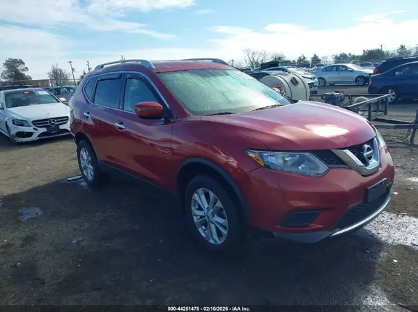 KNMAT2MV5GP626898 2016 NISSAN ROGUE - Image 1