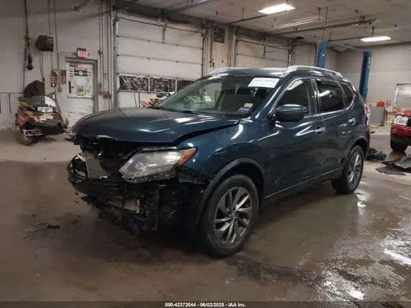 KNMAT2MV5GP670433 2016 NISSAN ROGUE - Image 2