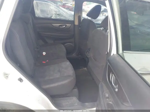 KNMAT2MV5GP679665 2016 NISSAN ROGUE - Image 8