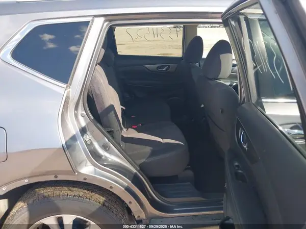 KNMAT2MV5GP685062 2016 NISSAN ROGUE - Image 8