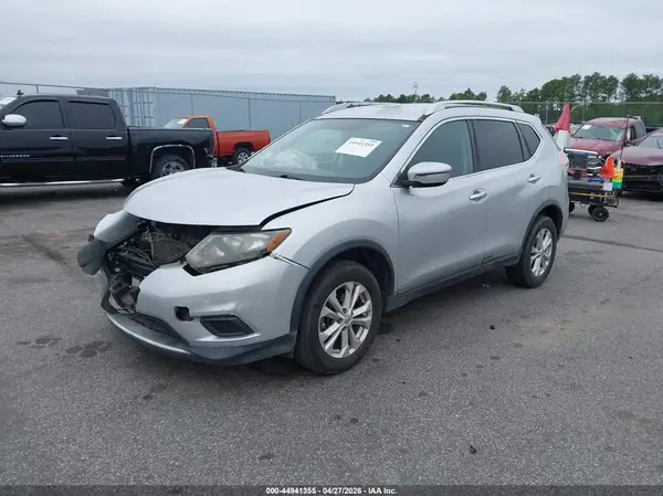 KNMAT2MV5GP705827 2016 NISSAN ROGUE - Image 2