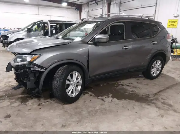 KNMAT2MV5GP706556 2016 NISSAN ROGUE - Image 2