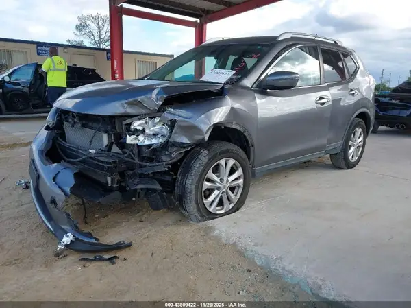 KNMAT2MV5GP733160 2016 NISSAN ROGUE - Image 2
