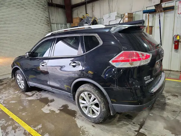 KNMAT2MV5GP735832 2016 NISSAN ROGUE - Image 2