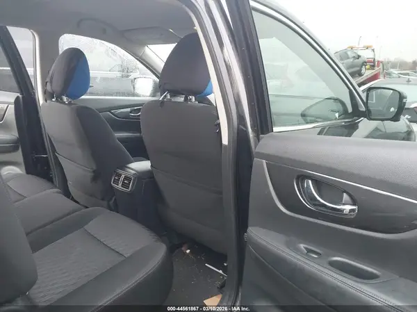 KNMAT2MV5HP503457 2017 NISSAN ROGUE - Image 8