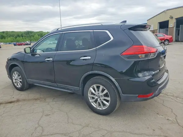 KNMAT2MV5HP504463 2017 NISSAN ROGUE - Image 2