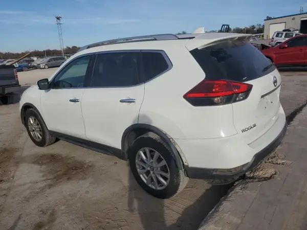KNMAT2MV5HP507475 2017 NISSAN ROGUE - Image 2