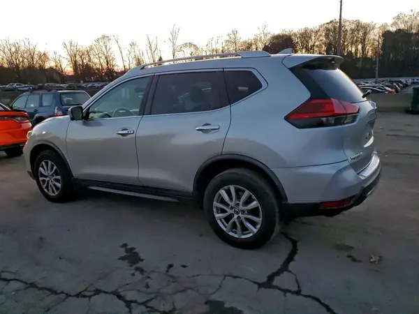 KNMAT2MV5HP512062 2017 NISSAN ROGUE - Image 2