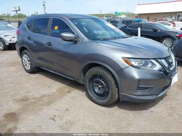 KNMAT2MV5HP517438 2017 NISSAN ROGUE - Image 1