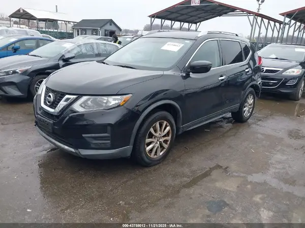KNMAT2MV5HP518699 2017 NISSAN ROGUE - Image 2