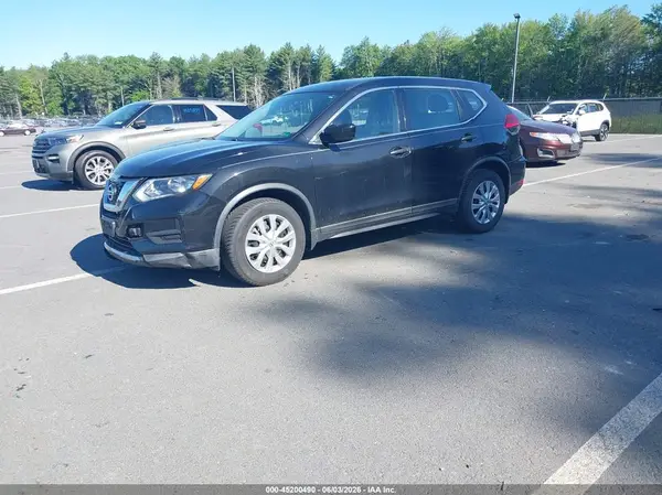KNMAT2MV5HP529752 2017 NISSAN ROGUE - Image 2