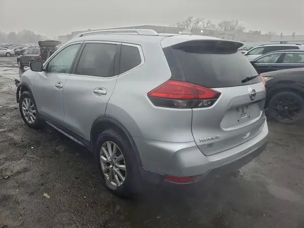 KNMAT2MV5HP530058 2017 NISSAN ROGUE - Image 2
