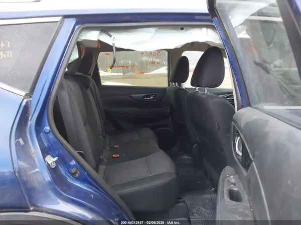 KNMAT2MV5HP530268 2017 NISSAN ROGUE - Image 8