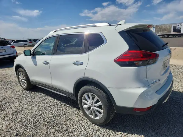 KNMAT2MV5HP533140 2017 NISSAN ROGUE - Image 2