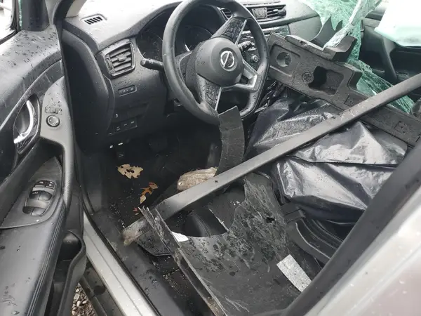KNMAT2MV5HP535373 2017 NISSAN ROGUE - Image 8