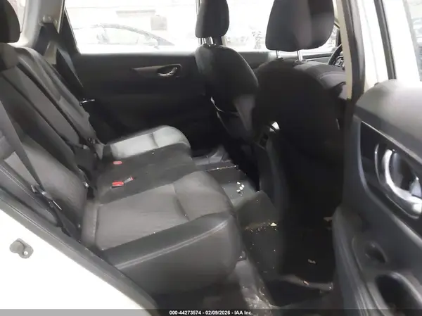 KNMAT2MV5HP546180 2017 NISSAN ROGUE - Image 8