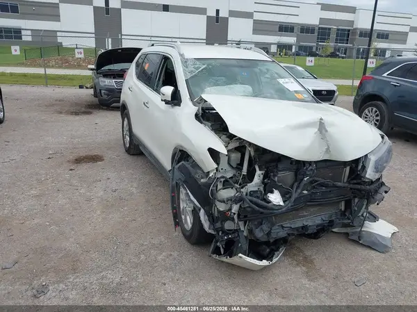 KNMAT2MV5HP561701 2017 NISSAN ROGUE - Image 1