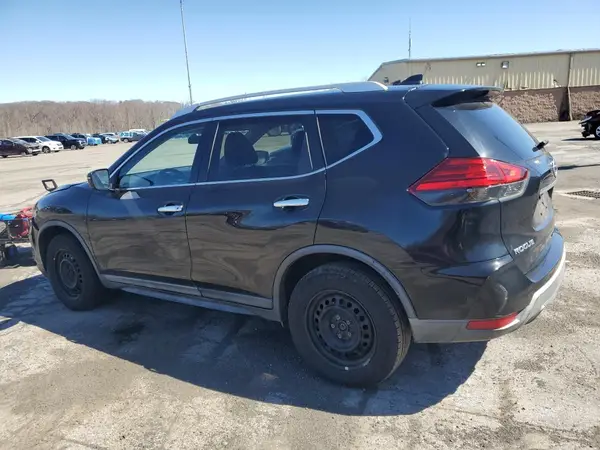 KNMAT2MV5HP562282 2017 NISSAN ROGUE - Image 2
