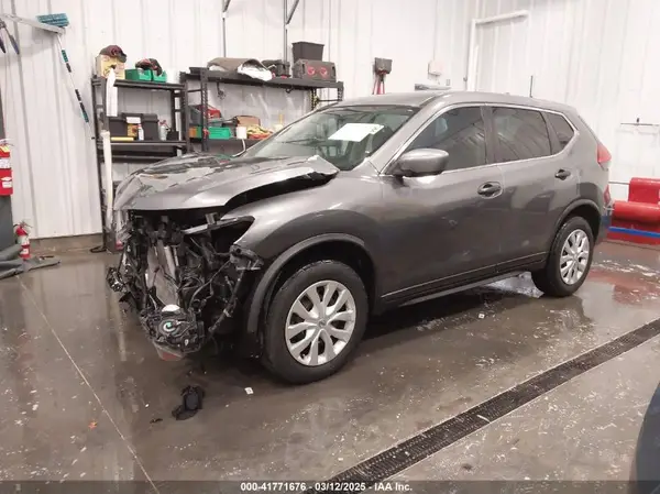 KNMAT2MV5HP570978 2017 NISSAN ROGUE - Image 2