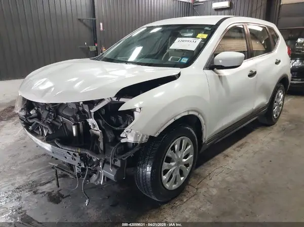 KNMAT2MV5HP572200 2017 NISSAN ROGUE - Image 2