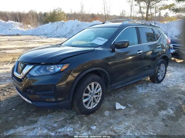 KNMAT2MV5HP574738 2017 NISSAN ROGUE - Image 2