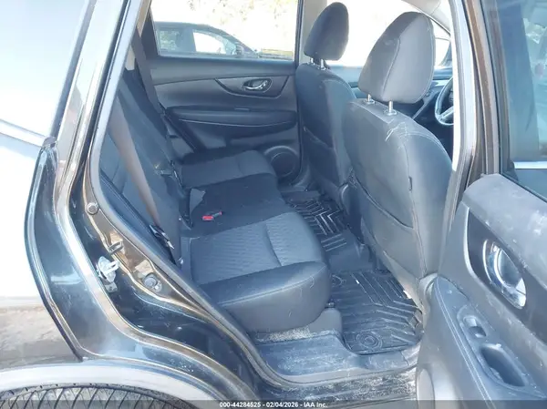 KNMAT2MV5HP574738 2017 NISSAN ROGUE - Image 8