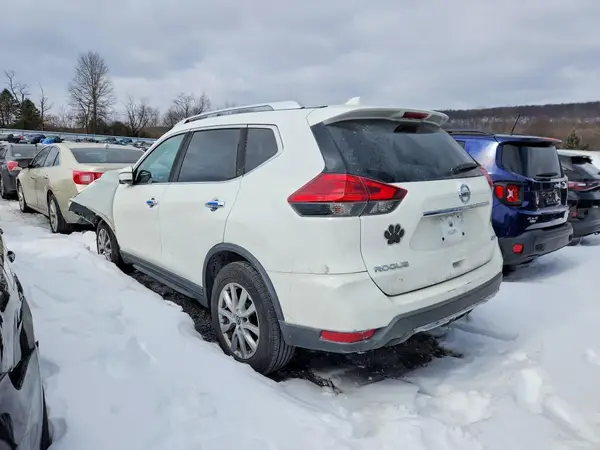 KNMAT2MV5HP578661 2017 NISSAN ROGUE - Image 2