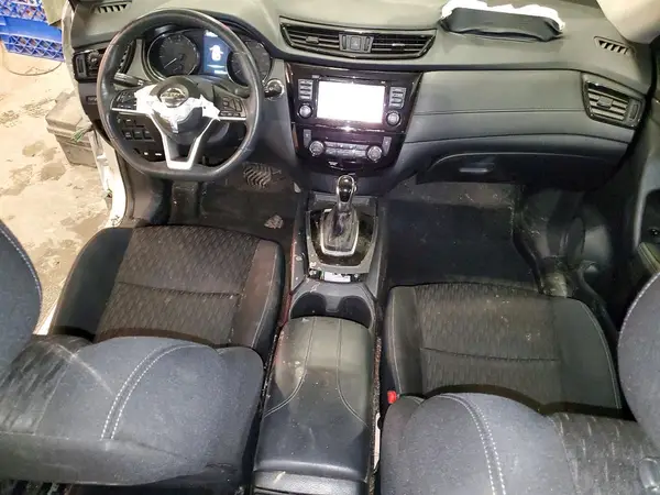 KNMAT2MV5HP588090 2017 NISSAN ROGUE - Image 8