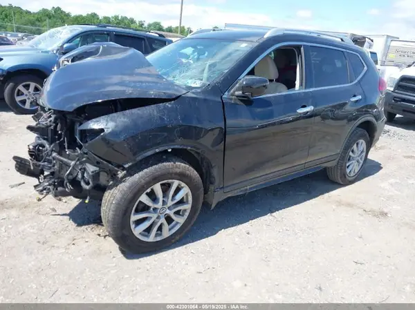 KNMAT2MV5HP593807 2017 NISSAN ROGUE - Image 2