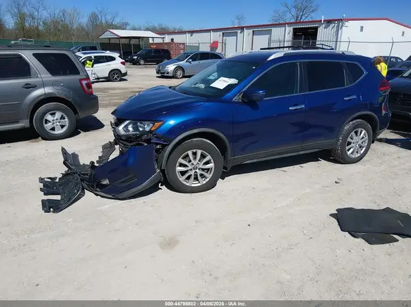 KNMAT2MV5HP594357 2017 NISSAN ROGUE - Image 2