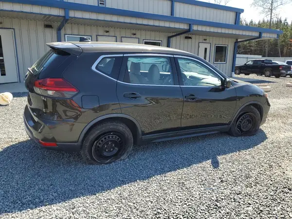 KNMAT2MV5HP601064 2017 NISSAN ROGUE - Image 2