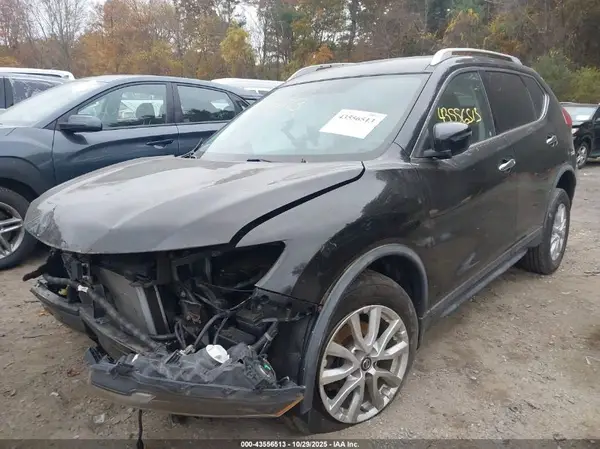 KNMAT2MV5HP602120 2017 NISSAN ROGUE - Image 2