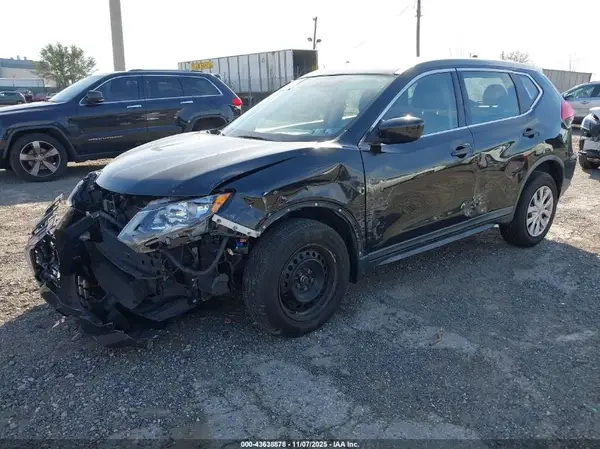 KNMAT2MV5HP604417 2017 NISSAN ROGUE - Image 2