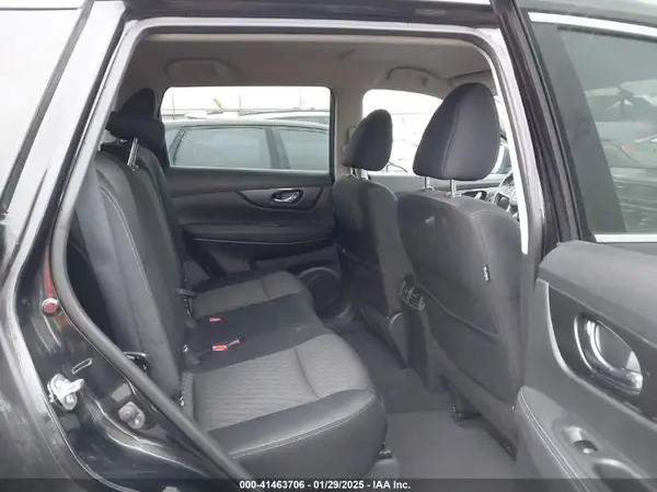 KNMAT2MV5HP604465 2017 NISSAN ROGUE - Image 8