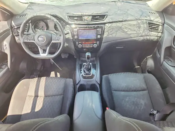 KNMAT2MV5HP606202 2017 NISSAN ROGUE - Image 8
