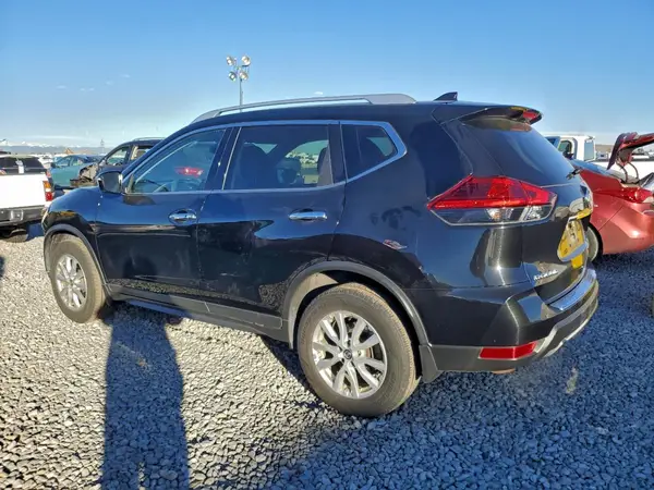 KNMAT2MV5HP608208 2017 NISSAN ROGUE - Image 2