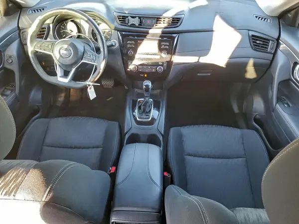 KNMAT2MV5HP608208 2017 NISSAN ROGUE - Image 8