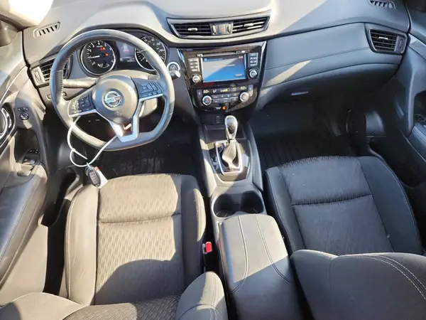 KNMAT2MV5HP611755 2017 NISSAN ROGUE - Image 8