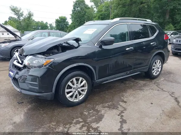KNMAT2MV5HP611965 2017 NISSAN ROGUE - Image 2