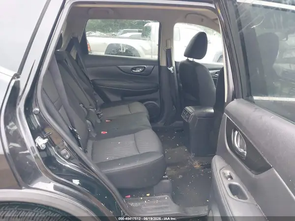 KNMAT2MV5HP611965 2017 NISSAN ROGUE - Image 8