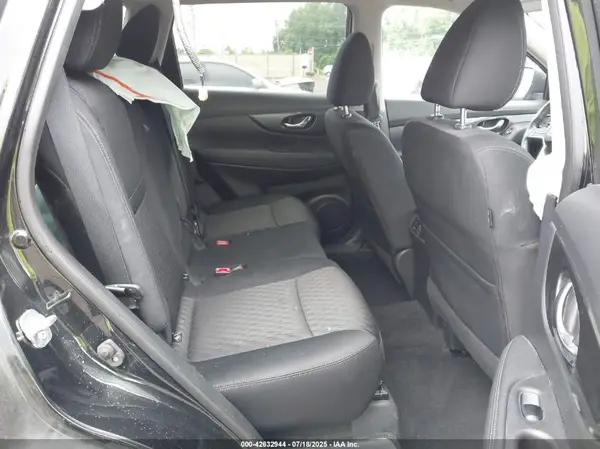 KNMAT2MV5HP613781 2017 NISSAN ROGUE - Image 8