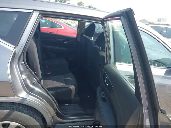 KNMAT2MV5HP613862 2017 NISSAN ROGUE - Image 8