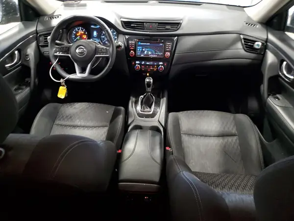 KNMAT2MV5HP615160 2017 NISSAN ROGUE - Image 8