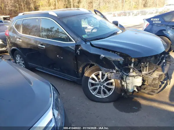 KNMAT2MV5HP617281 2017 NISSAN ROGUE - Image 1
