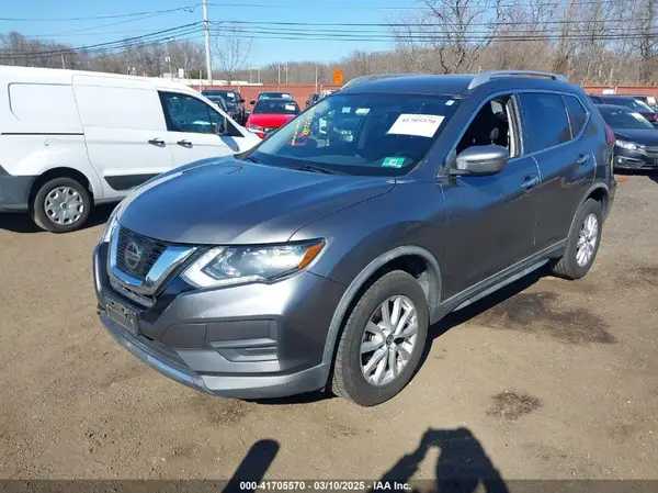 KNMAT2MV5JP500550 2018 NISSAN ROGUE - Image 2