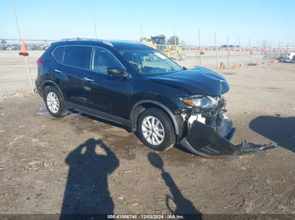 KNMAT2MV5JP501892 2018 NISSAN ROGUE - Image 1