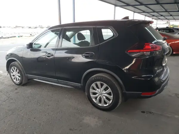 KNMAT2MV5JP506073 2018 NISSAN ROGUE - Image 2
