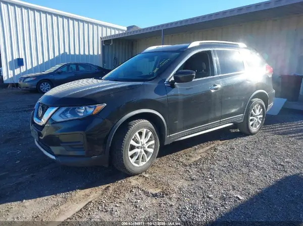KNMAT2MV5JP508146 2018 NISSAN ROGUE - Image 2