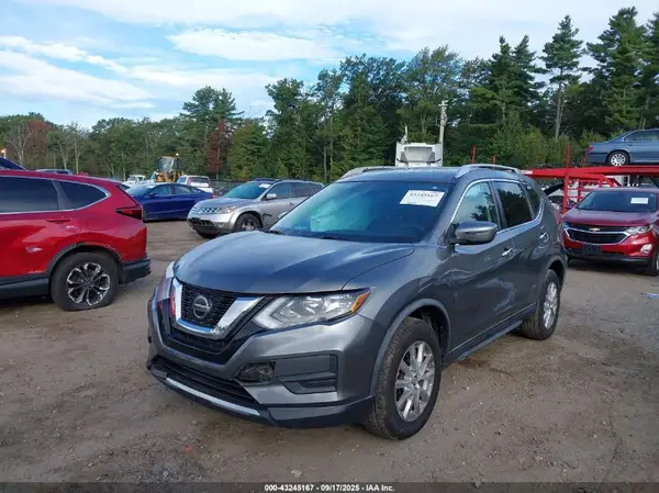 KNMAT2MV5JP510432 2018 NISSAN ROGUE - Image 2
